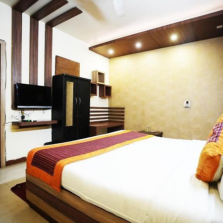 Hotel Classic New Delhi Exterior foto