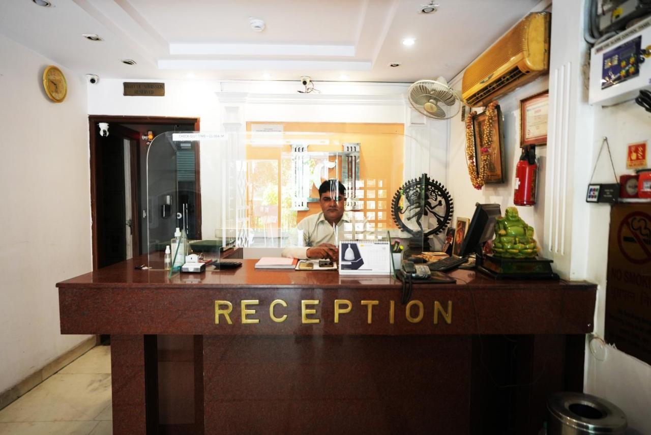 Hotel Classic New Delhi Exterior foto