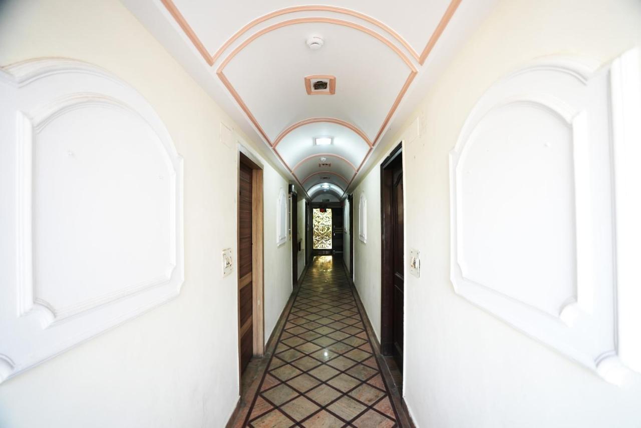 Hotel Classic New Delhi Exterior foto
